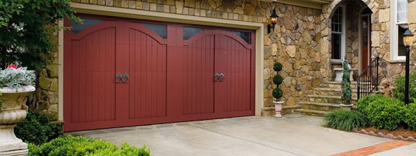 UPDATING YOUR HOUSE’S FAÇADE WITH A GARAGE DOOR - Shank Door