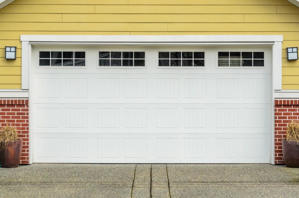 You are currently viewing WHY AUTUMN IS THE SEASON TO REPLACE YOUR GARAGE DOOR