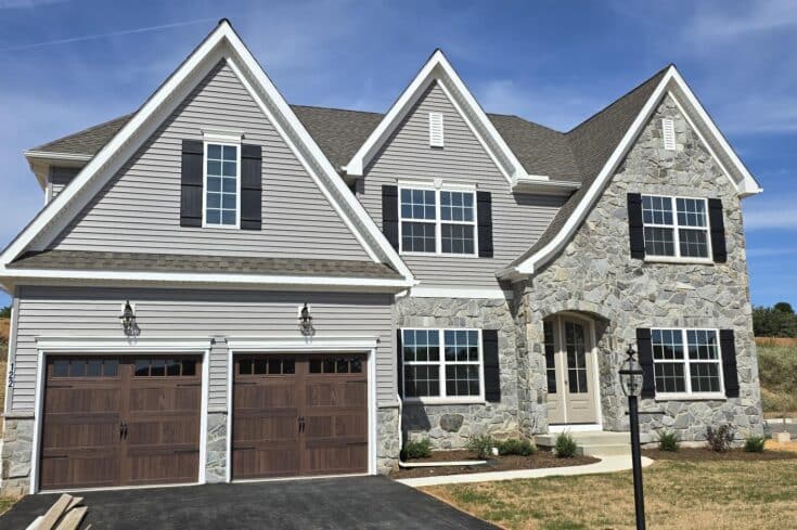 Garage Doors in Windsor, PA